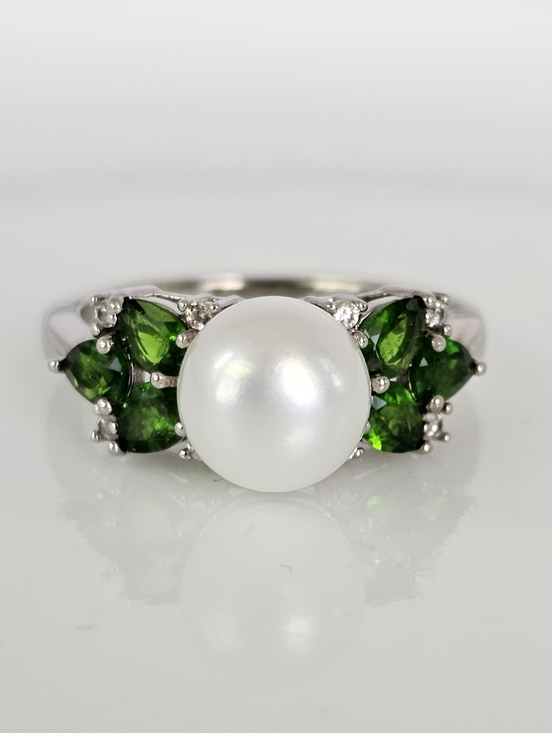 Estate Jewelry - Genuine Cultured Pearl & Chrome Diopside Ring Sterling Silver Size 7!